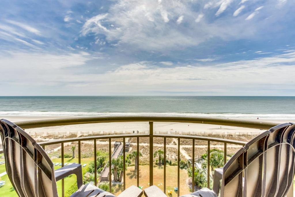 Spectacular Oceanfront Condo - main image