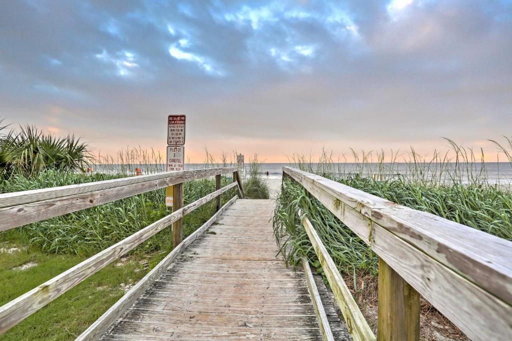 Myrtle Beach Getaway with Elevator 1 Block to Beach - main image