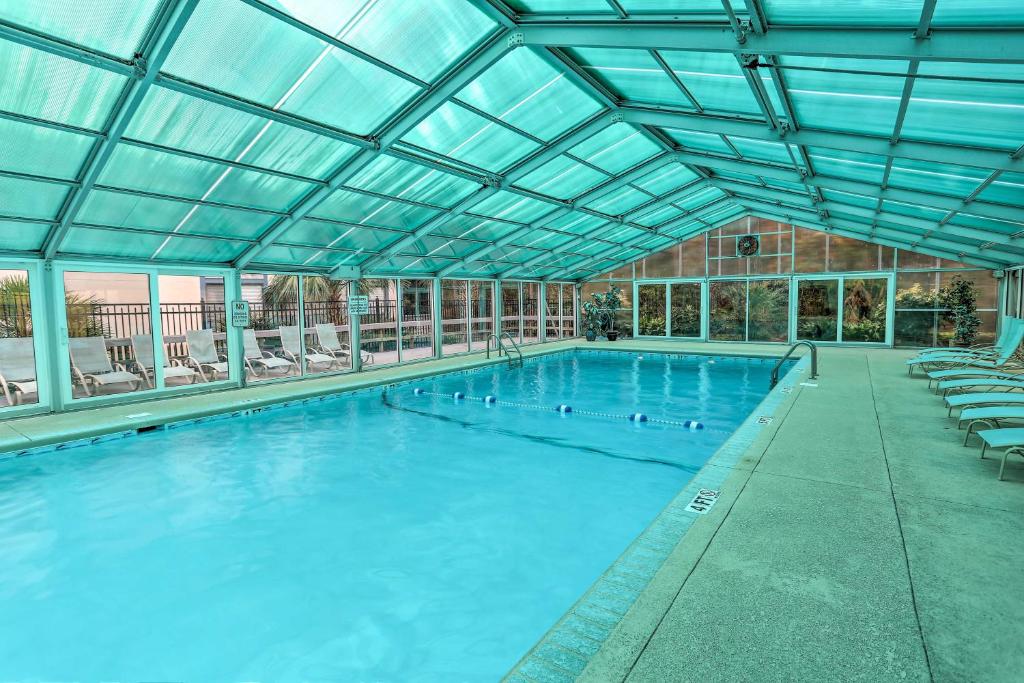 Myrtle Beach Condo with Pool - 1 half Blocks to Beach! - image 3