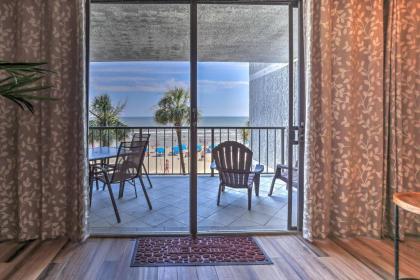 Chic Myrtle Beach Seaside Escape with Pool Access! - image 5