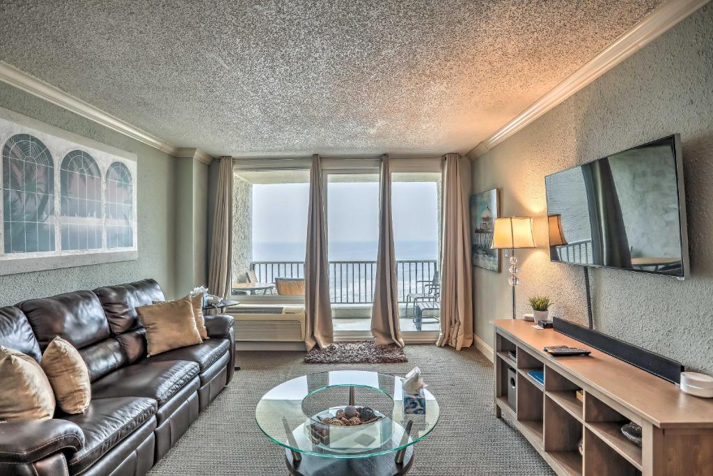 Oceanfront Condo with Pool Access and Balcony! - main image