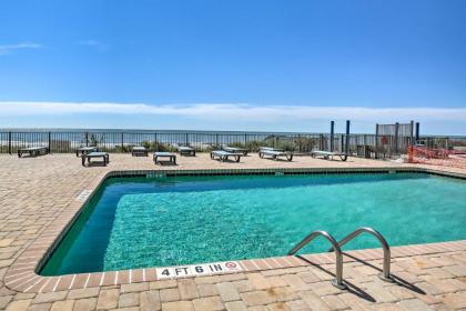 Blue Water Beachfront Condo 2 Miles to SkyWheel! - image 17