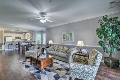 Luxe Condo with Pool Access - Great for Golfers! - image 1