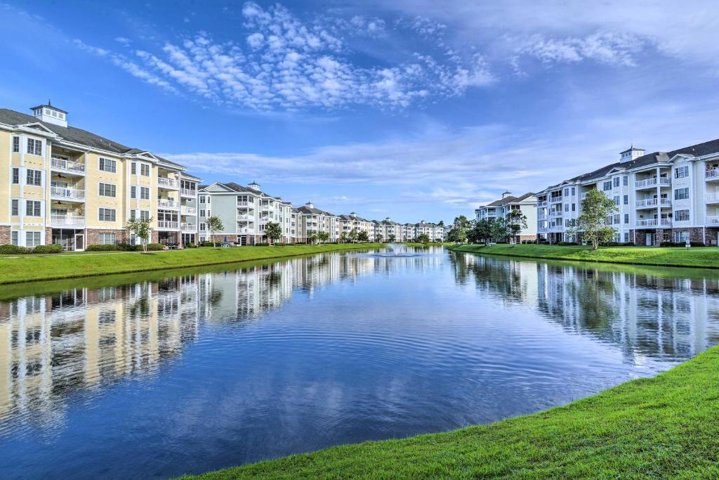 Luxe Condo with Pool Access - Great for Golfers! - image 2