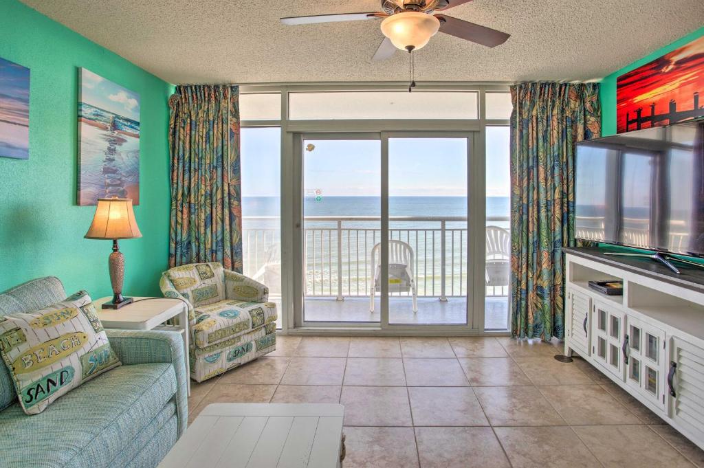 Oceanfront Condo with Lanai Walk to SkyWheel! - main image