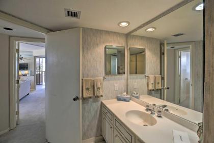 Oceanfront Resort Condo Maisons Sur Mer! - image 18