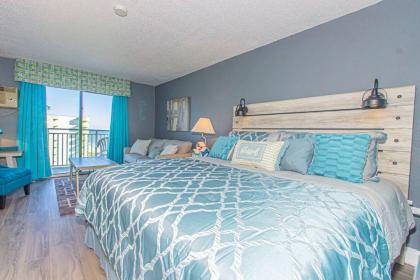 Completely Renovated King Suite Perfect for 4! Sea Mist 51306 - image 17