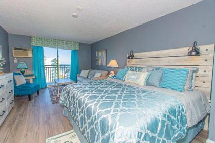 Completely Renovated King Suite Perfect for 4! Sea Mist 51306 - image 2