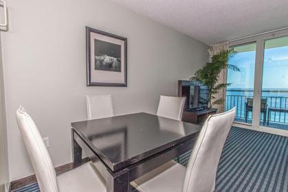 Direct Oceanfront Oceans One Resort Beautiful Condo Sleeps 6 - image 4