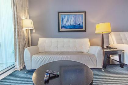 Direct Oceanfront Oceans One Resort Beautiful Condo Sleeps 6 - image 5