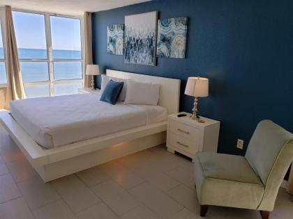 Newly Renovated Beachfront Studio Sun N Sand 1014 myrtle Beach South Carolina