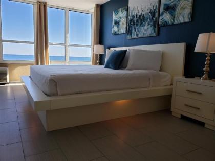 Newly Renovated Beachfront Studio Sun N Sand 1014 - image 14