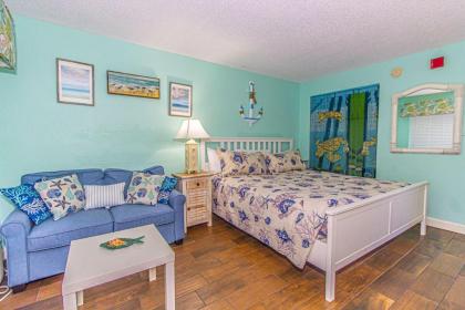 Ocean View King Suite Monterey Bay 1411 Sleeps 7 Guests - image 12