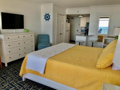 Oceanfront Studio Sand Dunes 2434 Perfect Couples Retreat myrtle Beach South Carolina