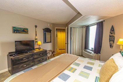 Oceanview 1 Bedroom Suite Landmark Resort 1250 Perfect for a couple or party of 4 - image 11