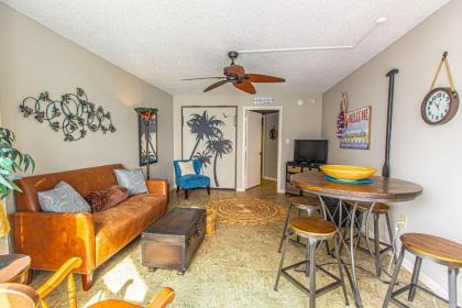 Oceanview 1 Bedroom Suite Landmark Resort 1250 Perfect for a couple or party of 4 - image 15