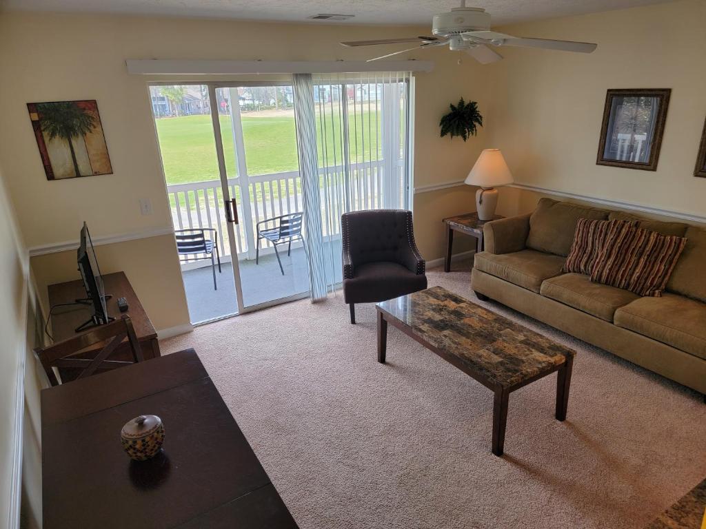 2nd Floor Condo Sleeps 4 1 bed 1 bath Waterway Village 1E - image 3