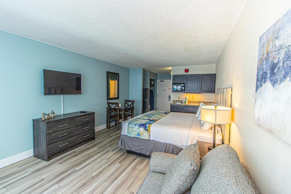 Landmark Resort King Suite Unit 716 Beautifully Renovated Sleeps 4 - image 7