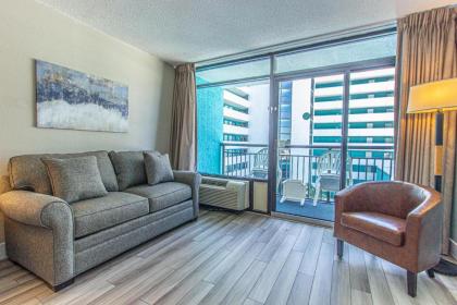 Landmark Resort King Suite Unit 716 Beautifully Renovated Sleeps 4 - image 9