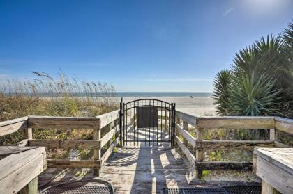 Condo with Pool and Beach Access 1 Mi to Pier! - image 2