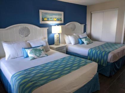 Beautifully Updated Direct Oceanfront Suite Monterey Bay 1425 Sleeps 6 Guests - image 3