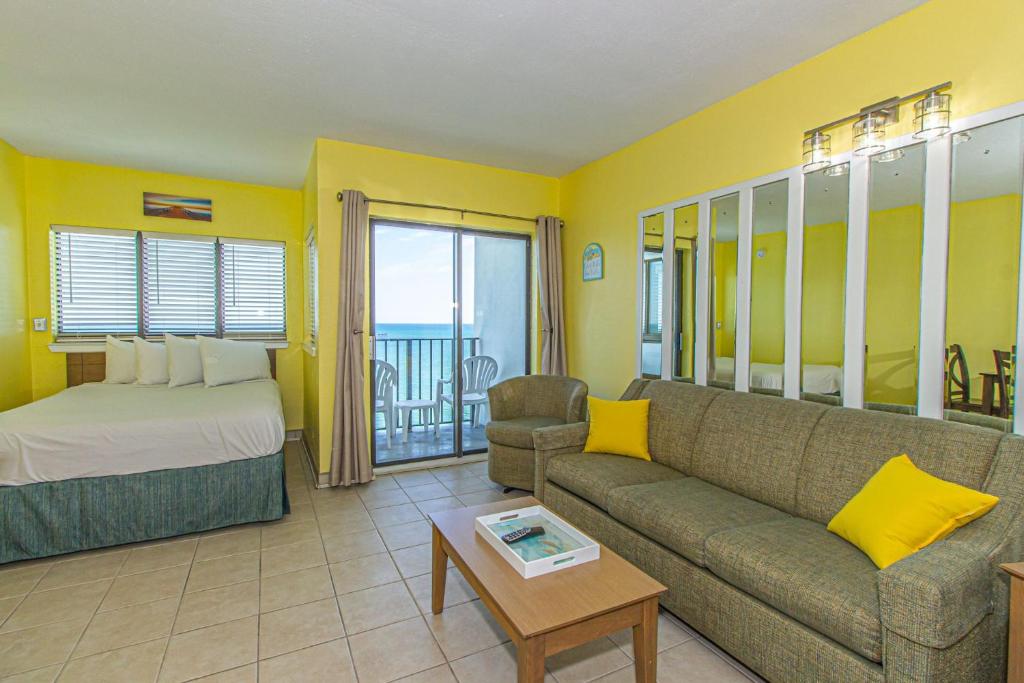 Nicely Updated Direct Ocean Front Studio with Panoramic Views Palace Resort 2101 - image 3
