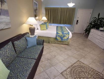 Private Comfort at the Grand Strand - Surfside Beach Villa - 3BR Villa #1 - image 5