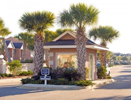 Private Comfort at the Grand Strand - Surfside Beach Villa - 3BR Villa #1 - image 8