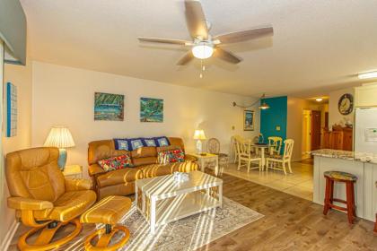 2 Bed 2 Bath Ground Level Golf Colony at Plantation 33I Only 2 Miles To The Beach - image 3