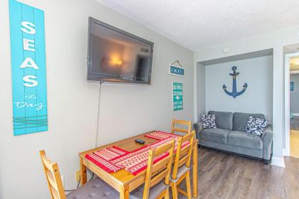 Beautifully Decorated Direct Oceanfront 1 bedroom 1 bath Perfect for 6 - image 11