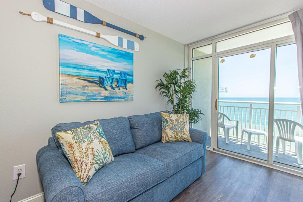 Beautifully Decorated Direct Oceanfront 1 bedroom 1 bath Perfect for 6 - image 4