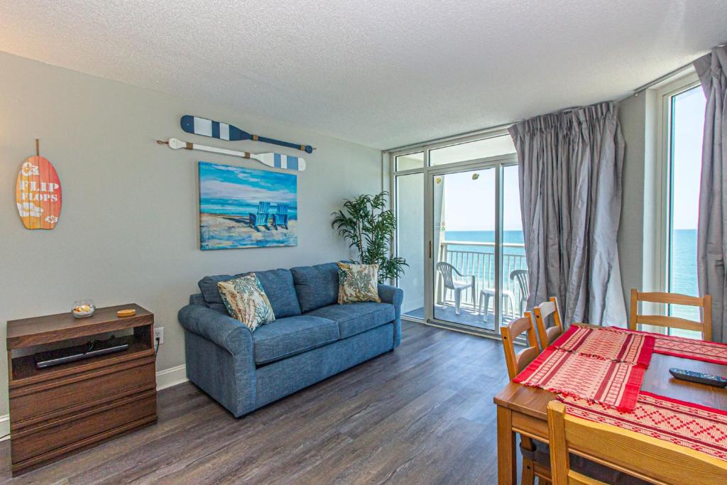 Beautifully Decorated Direct Oceanfront 1 bedroom 1 bath Perfect for 6 - image 5