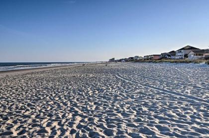 Surfside Beach Couples Retreat with Balcony! - image 16