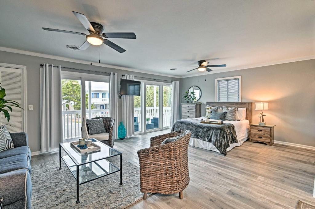 Surfside Beach Couples Retreat with Balcony! - image 3