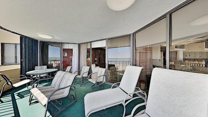 MSM 608 2BR 2BA Oceanfront Condo near popular Shore Drive - image 1