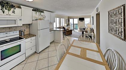 APATB III Y2H 2BR 2BA Oceanfront Condo near popular Shore Drive - image 2