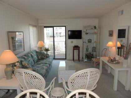 APAtB V A102 2BR 2BA Ocean View Condo near popular Shore Drive South Carolina