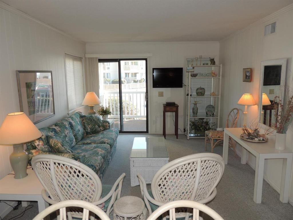 APATB V A102 2BR 2BA Ocean View Condo near popular Shore Drive - main image