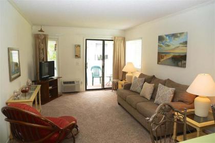 APATB V A109 2BR 2BA Ocean View Condo near popular Shore Drive - image 1