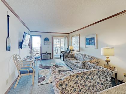 APAtB IV m217 2BR 2BA Ocean View Condo near popular Shore Drive myrtle Beach South Carolina