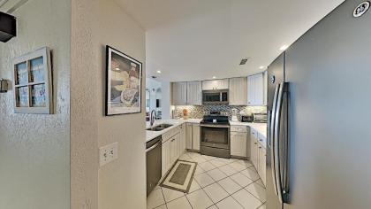 Ocean Creek South Tower KK9 2BR 2BA Oceanfront Condo - image 3