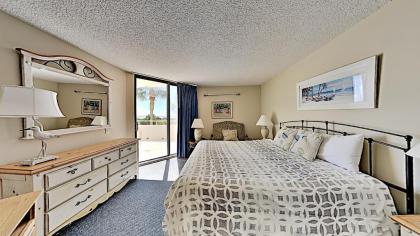 Ocean Creek South Tower LL1 2BR 2BA Ocean View Condo - image 3