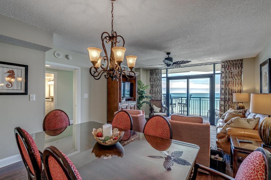 Luxury South Wind Condo with large oceanfront balcony - image 7