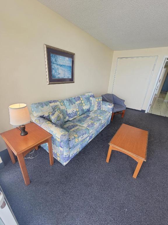 Direct Ocean Front 1 Bedroom 2 Bathrooms Boardwalk Resort Unit 539 Sleeps 8 - image 4