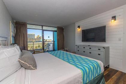 Landmark Resort King Suite Unit 607 - Beautifully Updated - Perfect for 2 guests! - image 2