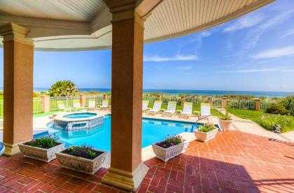 Oceanfront Duplex downtown Myrtle Beach putting green pool great location and near Sky Wheel - image 3