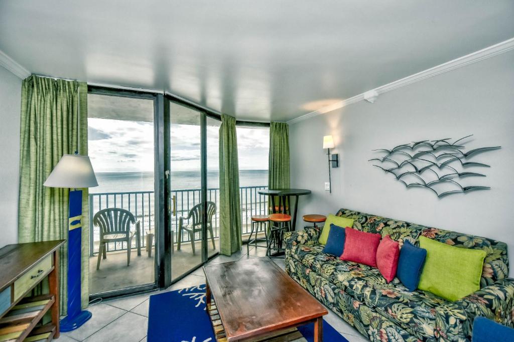 Oceanfront 1 bedroom Sand Dunes 2627 Sleeps 6 - image 3