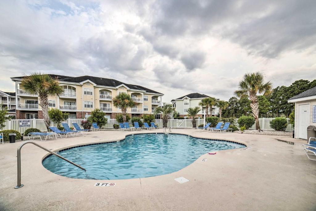 Updated Myrtle Beach Condo Less Than 2 Miles to Beach - image 3