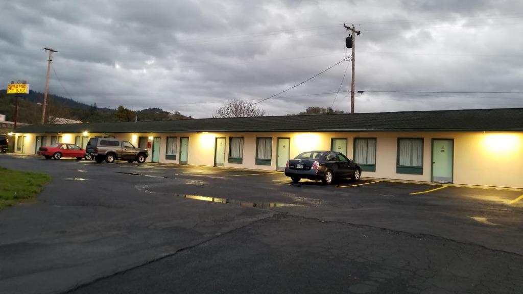 Quick Stop Motel - main image