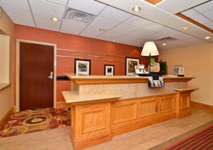 Hampton Inn & Suites Nacogdoches - image 13